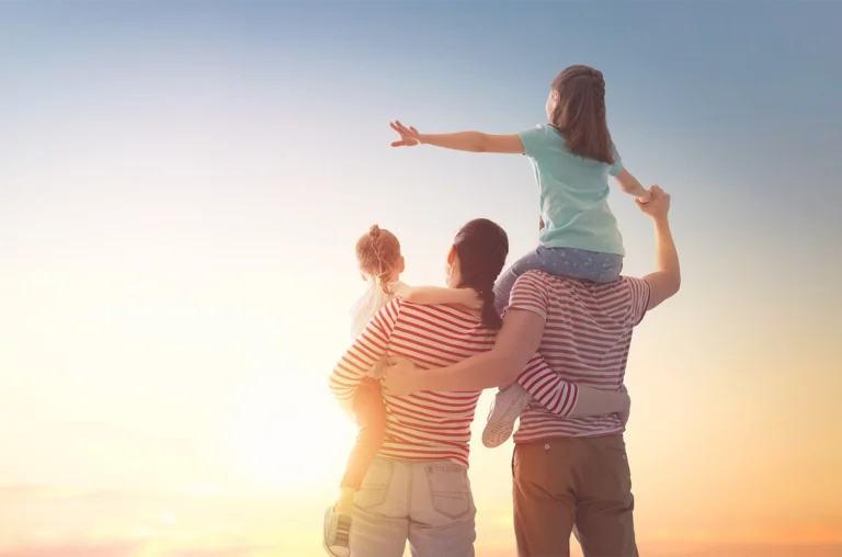 family-life insurance-feat